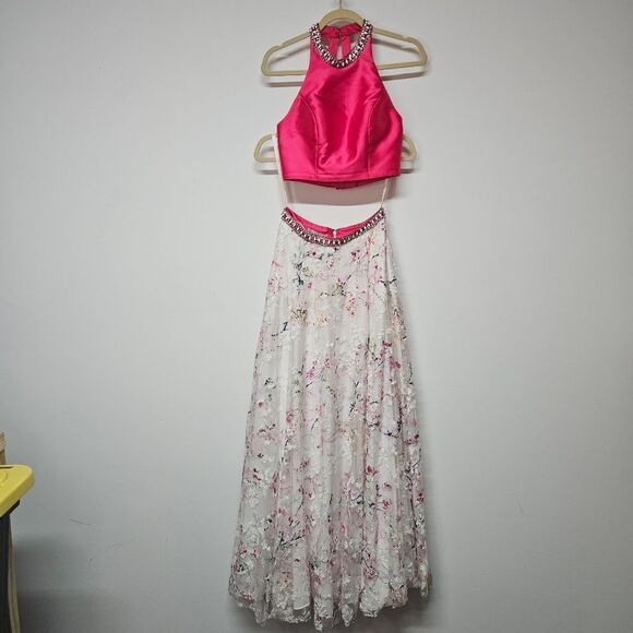 Morilee Style #99105 Size 2 Prom dress - Picture 2 of 11